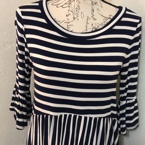 White Birch Top Navy Blue & White Stripes.  Size Small